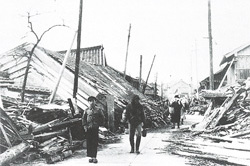 写真：家屋の倒壊